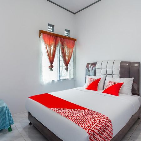 Oyo 2903 Putri Residence Syariah Bukittinggi Zewnętrze zdjęcie
