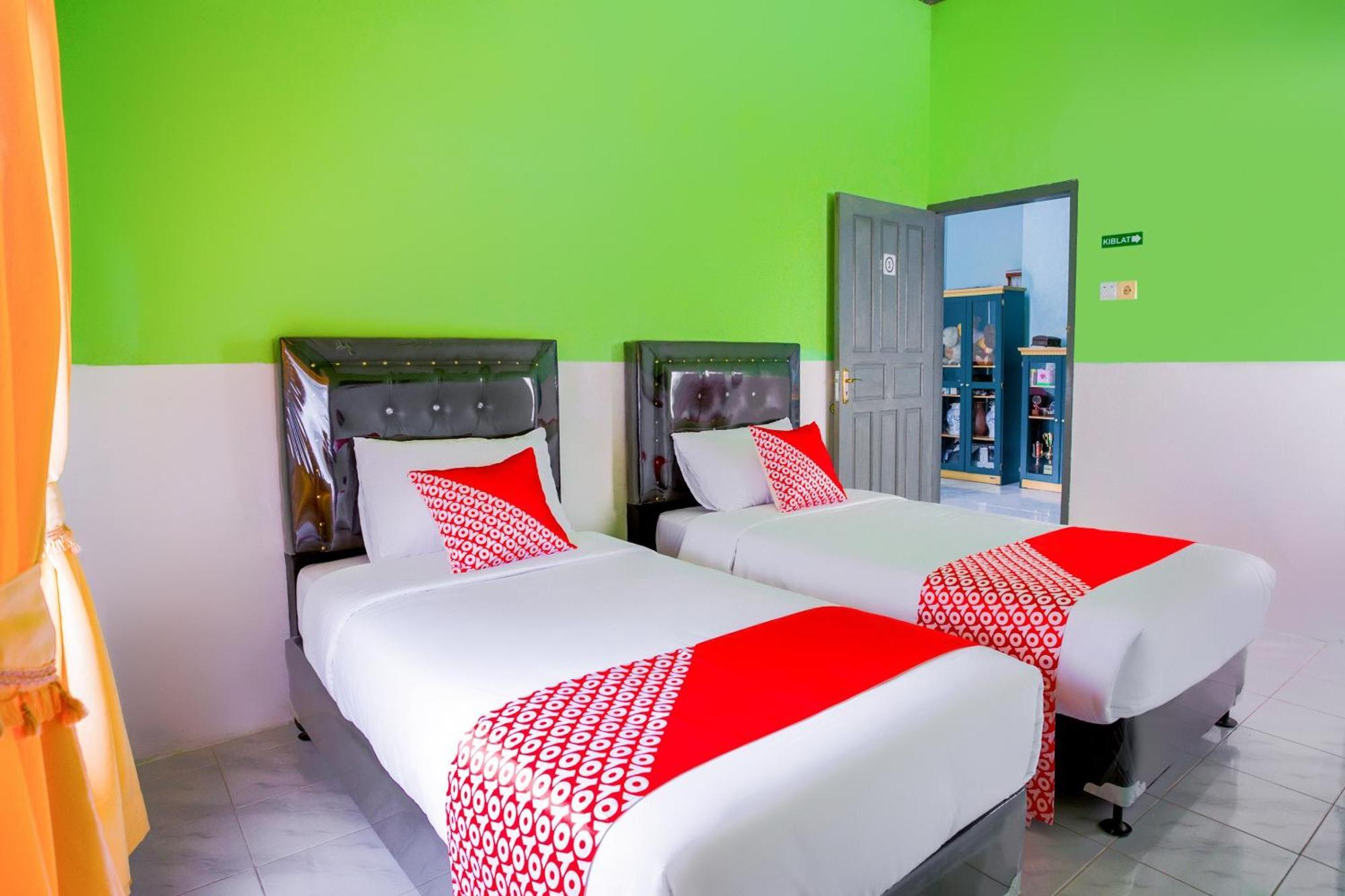 Oyo 2903 Putri Residence Syariah Bukittinggi Zewnętrze zdjęcie