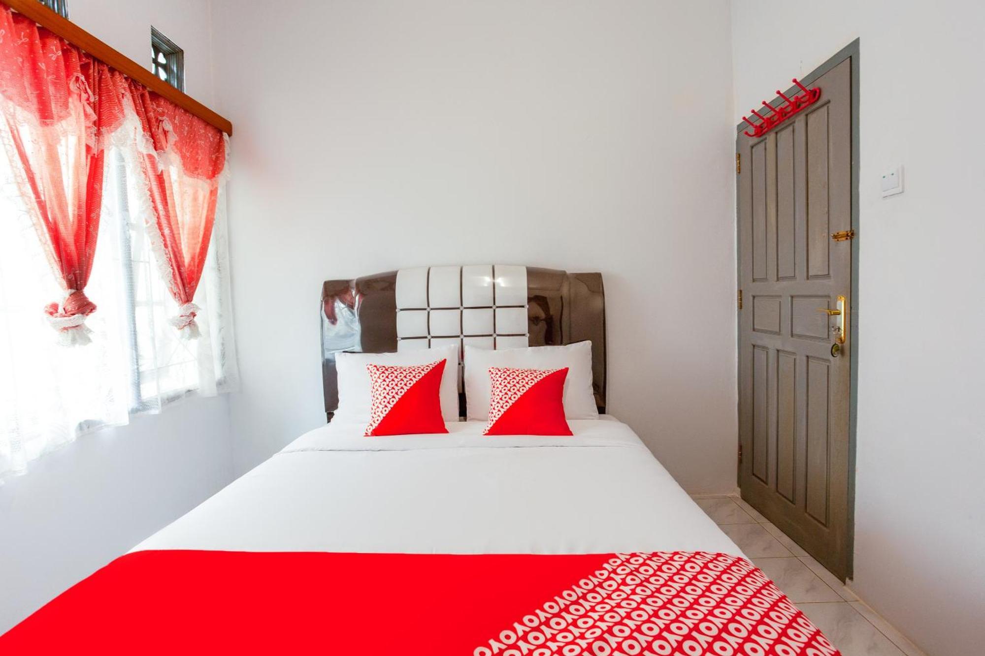 Oyo 2903 Putri Residence Syariah Bukittinggi Zewnętrze zdjęcie