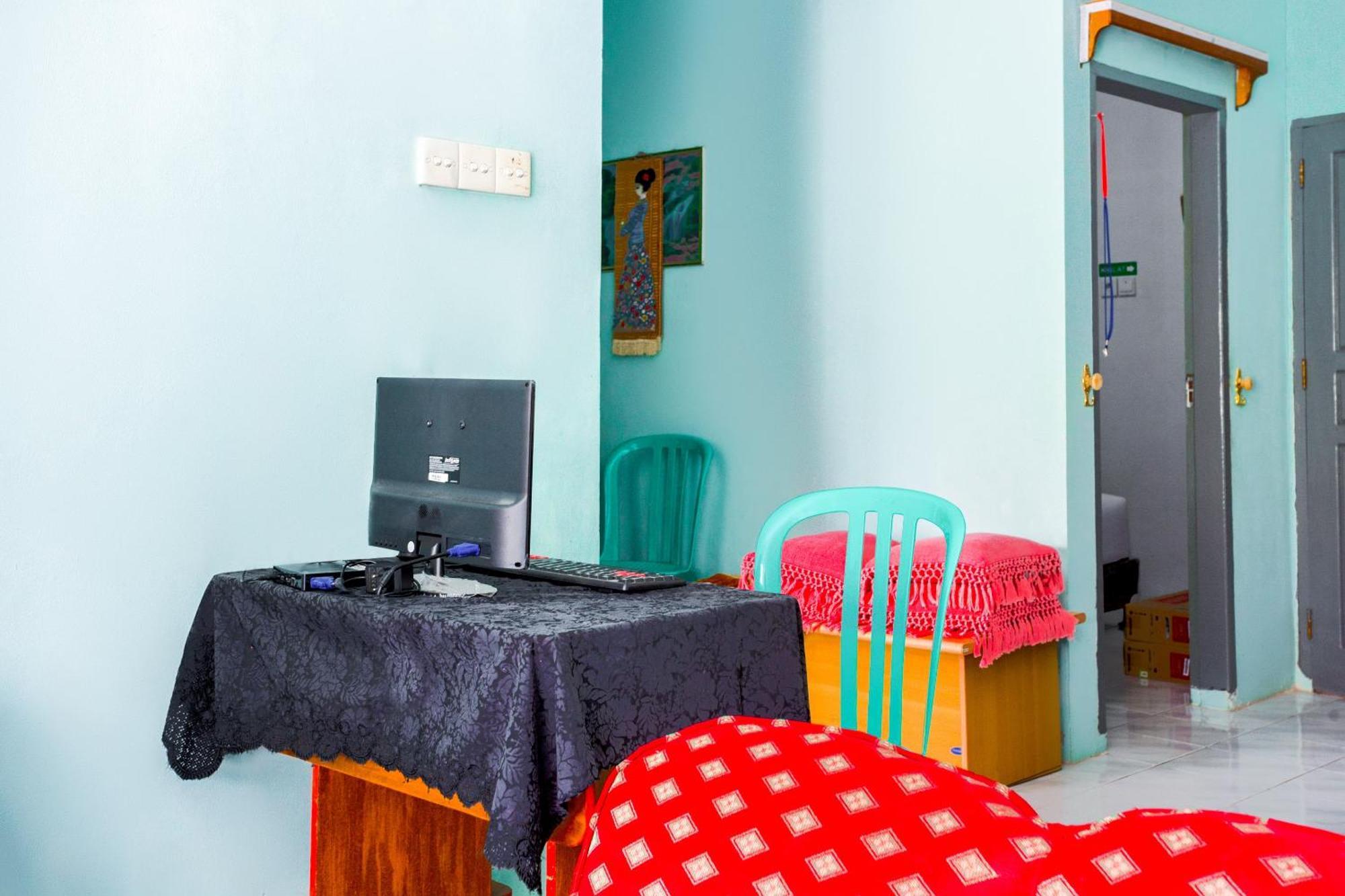 Oyo 2903 Putri Residence Syariah Bukittinggi Zewnętrze zdjęcie