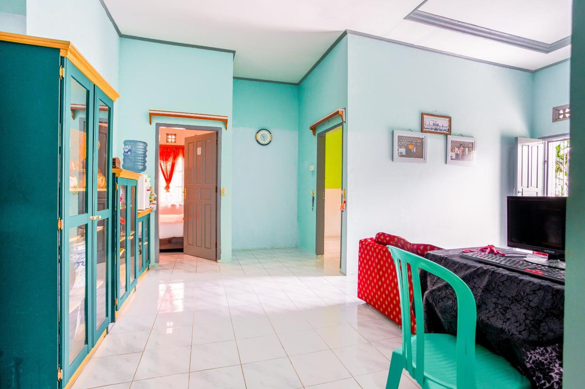 Oyo 2903 Putri Residence Syariah Bukittinggi Zewnętrze zdjęcie