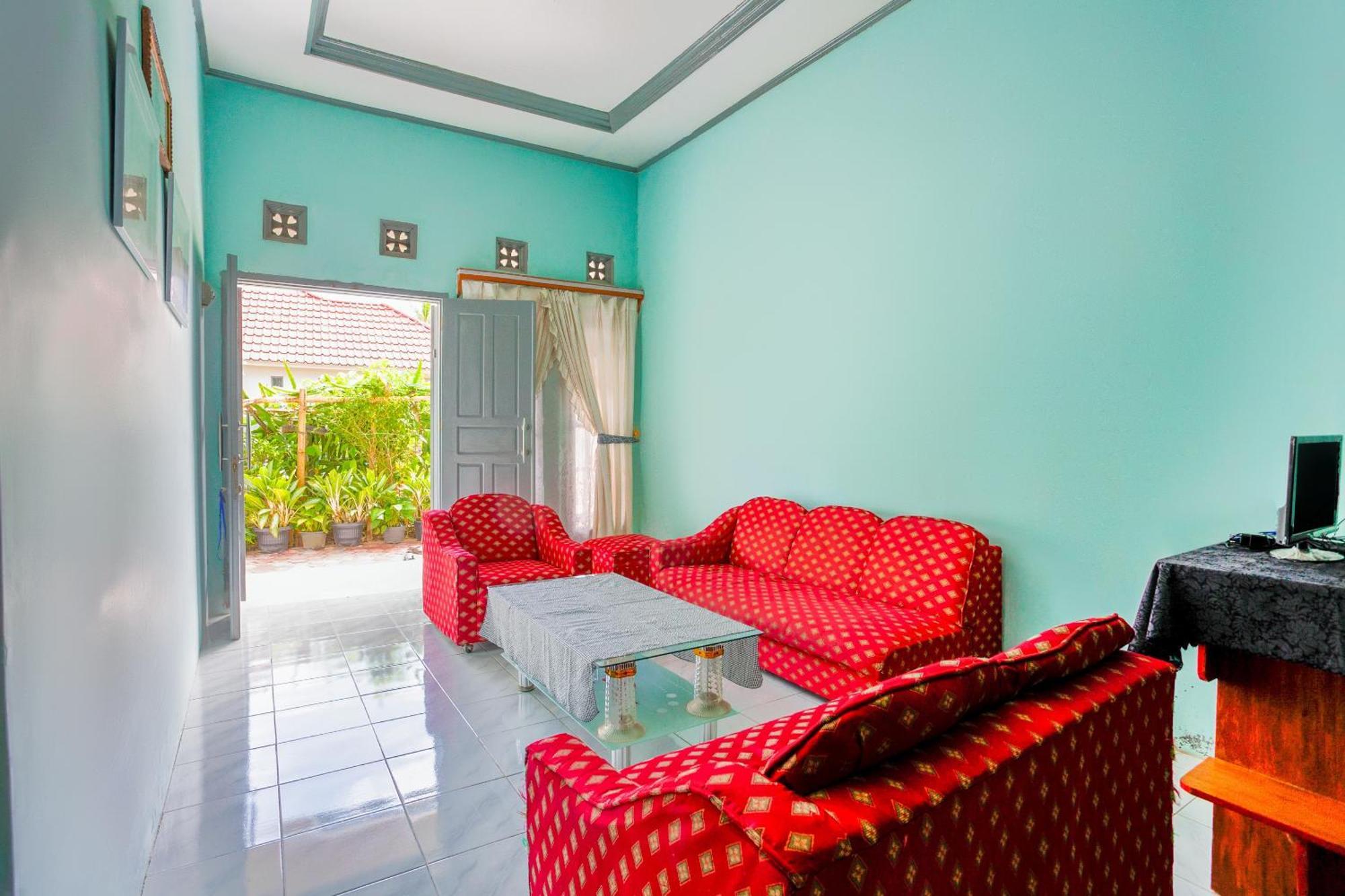 Oyo 2903 Putri Residence Syariah Bukittinggi Zewnętrze zdjęcie